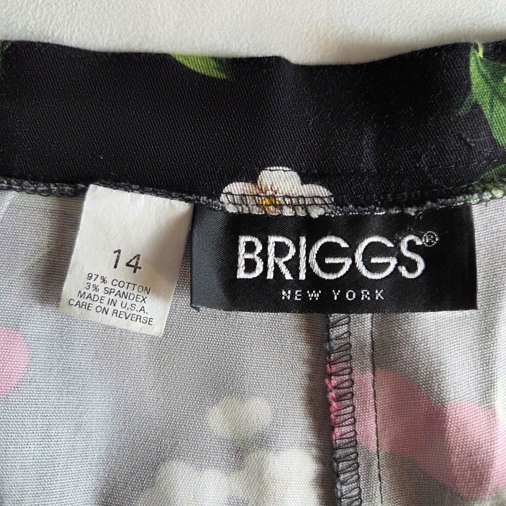 Capri Pant Black Women 14 Cropped Side Zip Cherry Floral Print Retro Cottagecore - Picture 4 of 8